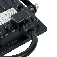 Светодиодный прожектор SAFFIT SFL90-10 IP65 10W 6400K черный 55067 Светодиодный прожектор SAFFIT SFL90-10 IP65 10W 6400K черный 55067